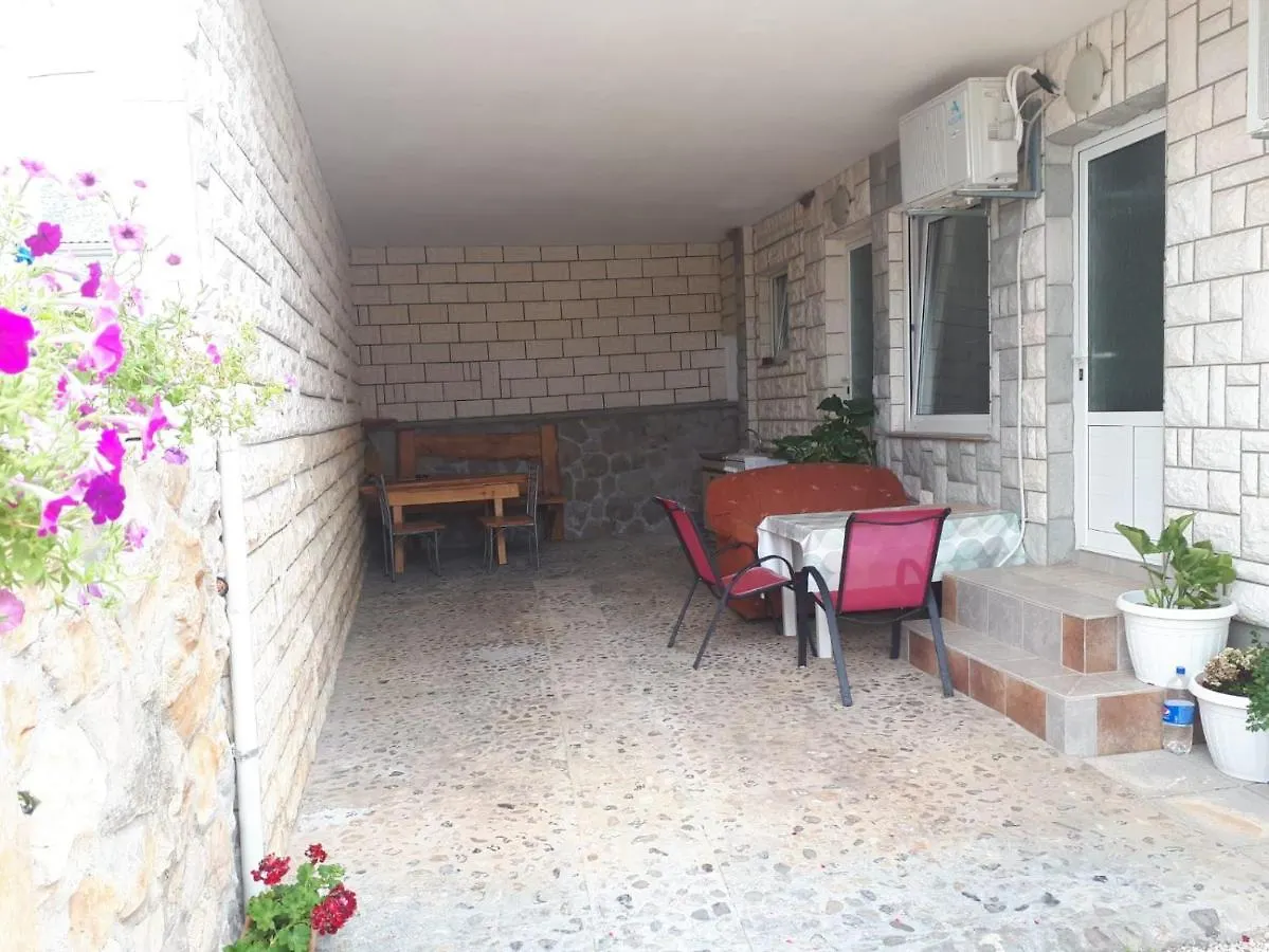 Manda & Marko Juric Seline Guest house